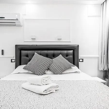 Parlamento 4* Rome