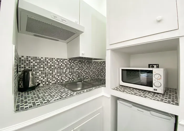 Guest house Parlamento 4*